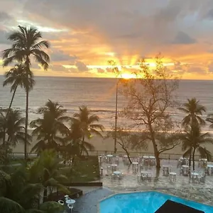 De Piedade Flat Frente O Mar, Completo Edf Golden , Recife Brasil